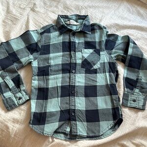 H&M Navy Blue Button Down Shirt with Classic Fit and Soft Fabric Size 7